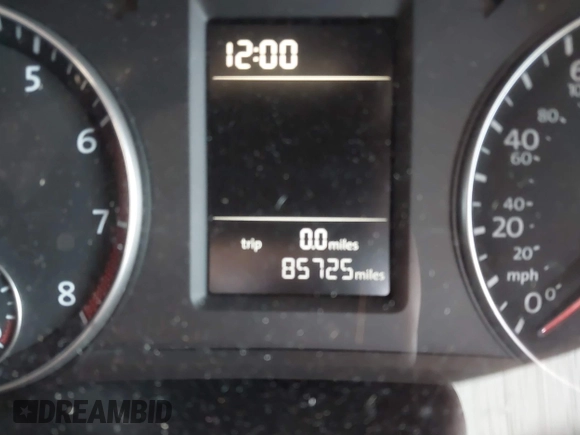 2015 Volkswagen Passat 1.8T Limited Edition with VIN 1VWAT7A3XFC100852, listed as a IAAI auction lot 41204902 with 85,725 mi miles. Bid and sale history available at carsss.com. Image 15.