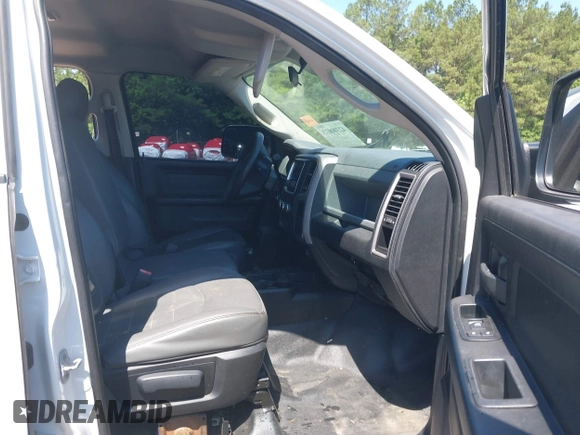 2014 Ram 2500 Tradesman с VIN 3C6UR5CL2EG328329, выставлен на аукционе IAAI как лот 42300073 с пробегом Не указан миль и . История ставок и продаж доступна на DreamBid. Изображение 5.