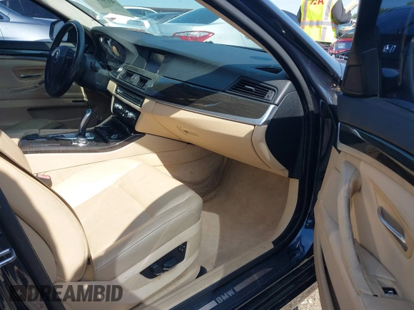 2011 BMW 5 Series 535i with VIN WBAFR7C50BC600838, listed as a IAAI auction lot 41981329 with 188,520 mi miles and . Bid and sale history available at carsss.com. Image 5.