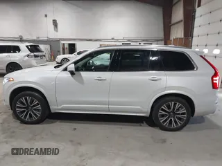 2020 Volvo XC90 Momentum with VIN YV4102PK4L1531480, listed as a IAAI auction lot 41990921 with 68,989 mi miles. Bid and sale history available at carsss.com. Image 14.