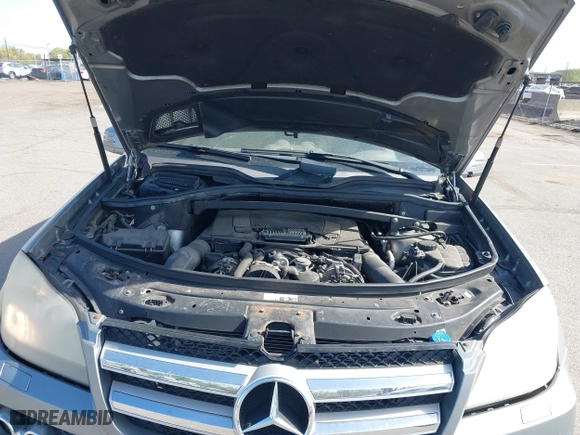 2011 Mercedes-Benz GL-Class GL 450 with VIN 4JGBF7BE3BA740269, listed as a IAAI auction lot 42098338 with 146,055 mi miles. Bid and sale history available at carsss.com. Image 10.