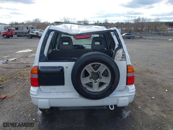 2004 Chevrolet Tracker LT with VIN 2CNBJ634646906802, listed as a IAAI auction lot 41737592 with NaN miles. Bid and sale history available at carsss.com. Image 17.