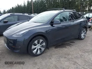 2024 Tesla Model Y Long Range with VIN 7SAYGAEE5RF981789, listed as a IAAI auction lot 41991292 with 21,103 mi miles. Bid and sale history available at carsss.com. Image 25.