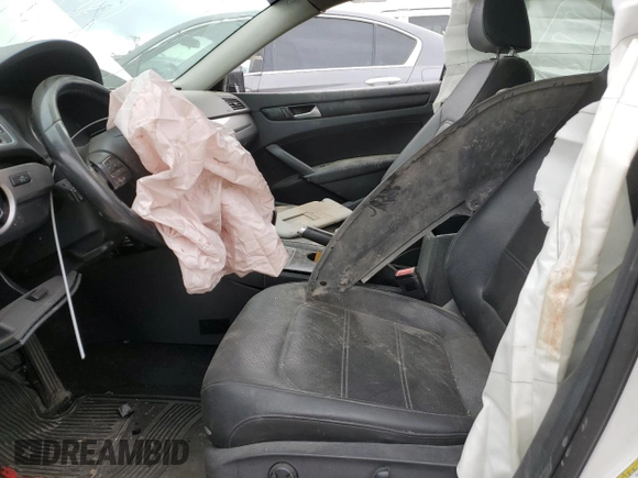 2014 Volkswagen Passat Wolfsburg Edition with VIN 1VWAT7A38EC030430, listed as a Copart auction lot 52432355 with Not provided miles and Salvage title. Bid and sale history available at DreamBid. Image 7.