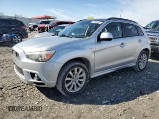 2011 Mitsubishi Outlander SE z VIN JA4AR4AU5BZ014021, wystawiony jako Copart lot #42893455 z przebiegiem 138 852 mil mil oraz Szkoda całkowita • Salvage title. Historia ofert i sprzedaży dostępna na DreamBid. Obrazek 1.