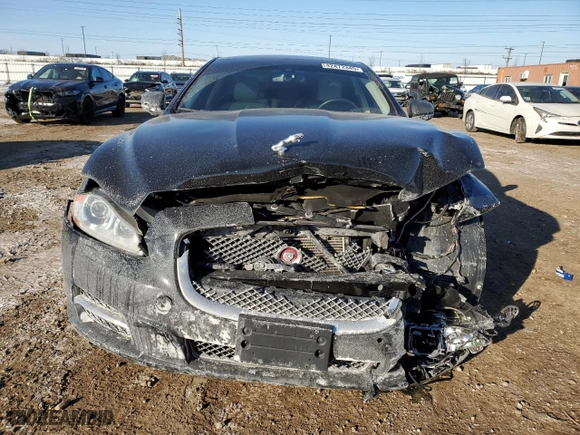 2014 Jaguar XJ with VIN SAJWJ2GD6E8V73491, listed as a Copart auction lot 42472345 with 68,747 mi miles and Salvage Title. Bid and sale history available at carsss.com. Image 5.