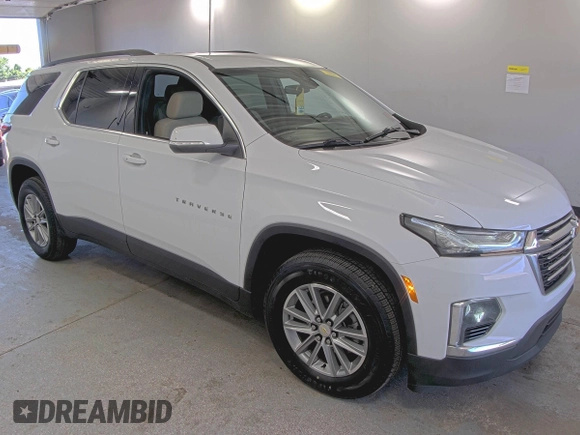 2022 Chevrolet Traverse LT Cloth z VIN 1GNERGKW0NJ133033, wystawiony jako IAAI lot #42843495 z przebiegiem 97 178 mil mil oraz . Historia ofert i sprzedaży dostępna na DreamBid. Obrazek 21.