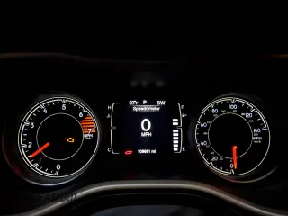 2017 Jeep Cherokee 75th Anniversary Edition с VIN 1C4PJMCB8HW521492, выставлен на аукционе Copart как лот 61080675 с пробегом 109 661 миль миль и Списание • Salvage title. История ставок и продаж доступна на DreamBid. Изображение 9.