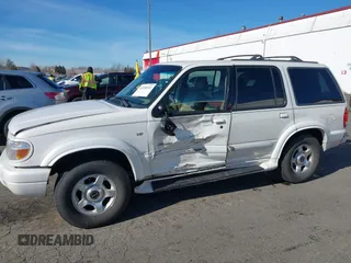 2000 Ford Explorer с VIN 1FMZU85P5YZB46204, выставлен на аукционе IAAI как лот 41550252 с пробегом 243 013 миль миль и . История ставок и продаж доступна на DreamBid. Изображение 6.