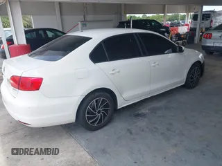 2012 Volkswagen Jetta SE z VIN 3VWDX7AJ8CM455044, wystawiony jako IAAI lot #42795622 z przebiegiem 187 105 mil mil oraz . Historia ofert i sprzedaży dostępna na DreamBid. Obrazek 4.