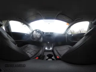 2014 Volkswagen Jetta SE z VIN 3VWD17AJ8EM211169, wystawiony jako IAAI lot #41978416 z przebiegiem 141 545 mil mil oraz . Historia ofert i sprzedaży dostępna na DreamBid. Obrazek 21.