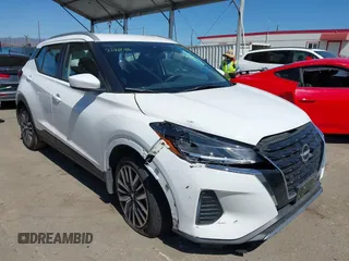 2022 Nissan Kicks SV with VIN 3N1CP5CV9NL486432, listed as a IAAI auction lot 41840208 with 26,368 mi miles. Bid and sale history available at carsss.com. Image 1.
