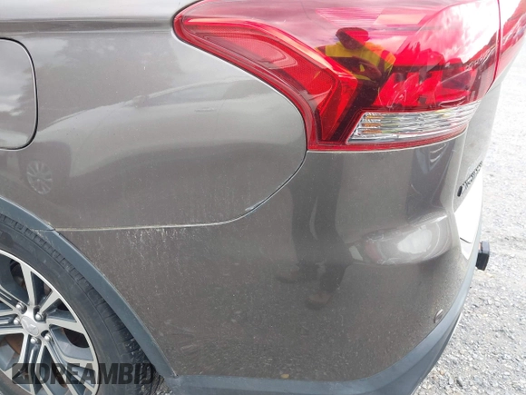 2016 Mitsubishi Outlander GT z VIN JA4JZ4AXXGZ002867, wystawiony jako IAAI lot #42327299 z przebiegiem 85 538 mil mil oraz . Historia ofert i sprzedaży dostępna na DreamBid. Obrazek 21.