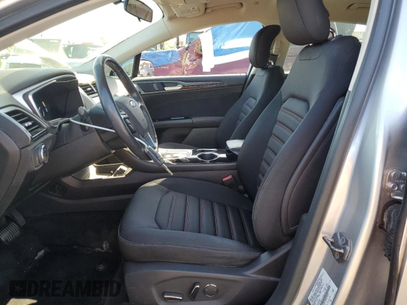 2013 Ford Fusion SE Hybrid z VIN 3FA6P0LU8DR325849, wystawiony jako Copart lot #53520515 z przebiegiem 93 615 mil mil oraz Czysty tytuł • Clean title. Historia ofert i sprzedaży dostępna na DreamBid. Obrazek 7.