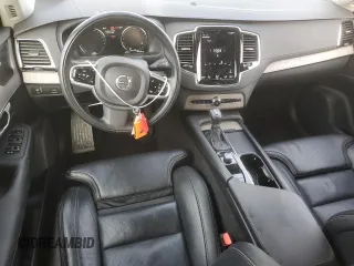 2022 Volvo XC90 Inscription z VIN YV4A22PL3N1792959, wystawiony jako Copart lot #83015304 z przebiegiem 33 243 mil mil oraz Szkoda całkowita • Salvage title. Historia ofert i sprzedaży dostępna na DreamBid. Obrazek 8.