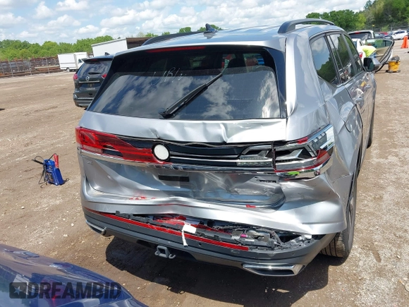 2024 Volkswagen Atlas SE with VIN 1V2HR2CA4RC577309, listed as a IAAI auction lot 42107825 with 25,694 mi miles and . Bid and sale history available at DreamBid. Image 16.