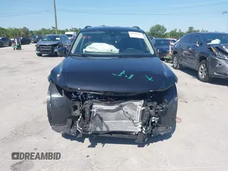 2024 Volkswagen Tiguan S z VIN 3VVRB7AX4RM226494, wystawiony jako IAAI lot #42000799 z przebiegiem 946 mil mil oraz . Historia ofert i sprzedaży dostępna na DreamBid. Obrazek 13.