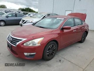2014 Nissan Altima 2.5 S with VIN 1N4AL3AP1EC118756, listed as a Copart auction lot 53702065 with 199,305 mi miles and Salvage Title. Bid and sale history available at carsss.com. Image 1.