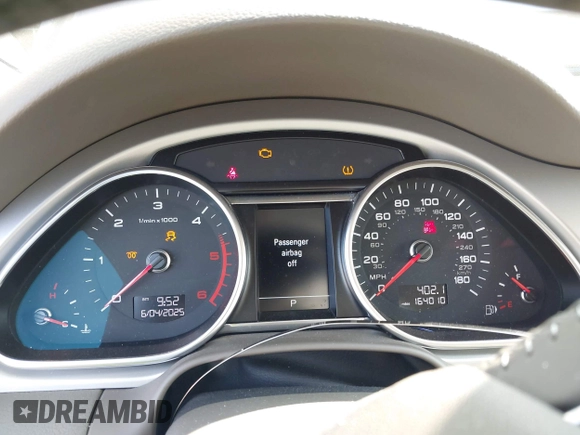 2015 Audi Q7 Premium Plus with VIN WA1LMAFE4FD019074, listed as a IAAI auction lot 42399852 with 164,010 mi miles and . Bid and sale history available at DreamBid. Image 7.