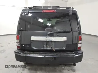 2011 Jeep Liberty Sport 70th Anniversary with VIN 1J4PN2GK5BW558133, listed as a Copart auction lot 52900925 with 119,803 mi miles and Clean Title. Bid and sale history available at carsss.com. Image 6.