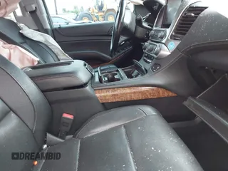 2018 Chevrolet Tahoe Premier z VIN 1GNSKCKJ6JR252253, wystawiony jako IAAI lot #42354486 z przebiegiem Nie podano mil oraz . Historia ofert i sprzedaży dostępna na DreamBid. Obrazek 5.