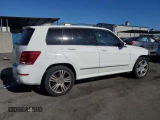 2015 Mercedes-Benz GLK 350 with VIN WDCGG5HB4FG364820, listed as a Copart auction lot 75558544 with 92,996 mi miles and Salvage Title. Bid and sale history available at DreamBid. Image 3.