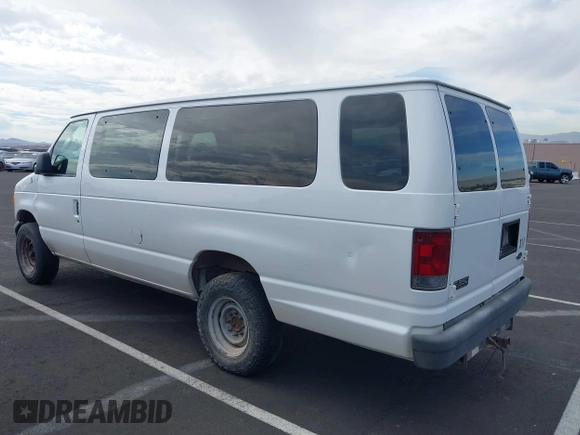 2003 Ford Econoline Passenger XL with VIN 1FBSS31L93HB86614, listed as a IAAI auction lot 41630824 with 117,019 mi miles and . Bid and sale history available at DreamBid. Image 3.