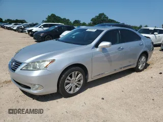 2011 Lexus ES 330 with VIN JTHBK1EG0B2463633, listed as a Copart auction lot 60489635 with 128,476 mi miles and Salvage title. Bid and sale history available at DreamBid. Image 1.