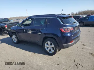 2019 Jeep Compass Latitude with VIN 3C4NJDBB2KT697055, listed as a Copart auction lot 48926585 with 31,892 mi miles and Salvage Title. Bid and sale history available at carsss.com. Image 2.