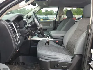 2017 Ram 2500 SLT z VIN 3C6UR5JL4HG721238, wystawiony jako Copart lot #62029205 z przebiegiem 100 187 mil mil oraz Szkoda całkowita • Salvage title. Historia ofert i sprzedaży dostępna na DreamBid. Obrazek 7.