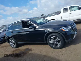 2020 Mercedes-Benz GLC 300 with VIN WDC0G8DB7LF718775, listed as a IAAI auction lot 41807370 with 59,120 mi miles and . Bid and sale history available at DreamBid. Image 13.