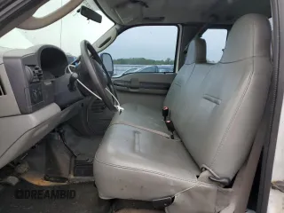 2006 Ford F-250 XL с VIN 1FTSX21586ED44391, выставлен на аукционе Copart как лот 61177305 с пробегом 128 370 миль миль и Чистый • Clean title. История ставок и продаж доступна на DreamBid. Изображение 7.