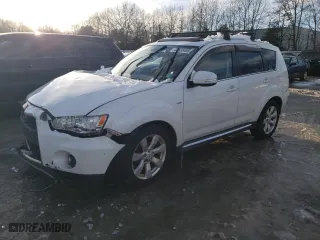2011 Mitsubishi Outlander GT with VIN JA4JT5AX3BU037523, listed as a Copart auction lot 44633405 with 212,907 mi miles and Clean Title. Bid and sale history available at carsss.com. Image 1.