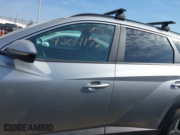 2024 Hyundai Tucson SEL with VIN 5NMJF3DE3RH323367, listed as a IAAI auction lot 42041725 with 4,923 mi miles. Bid and sale history available at carsss.com. Image 15.