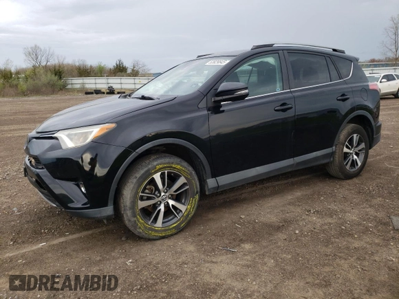 2018 Toyota RAV4 XLE z VIN 2T3WFREV8JW475748, wystawiony jako Copart lot #53929845 z przebiegiem 141 438 mil mil oraz Szkoda całkowita • Salvage title. Historia ofert i sprzedaży dostępna na DreamBid. Obrazek 1.