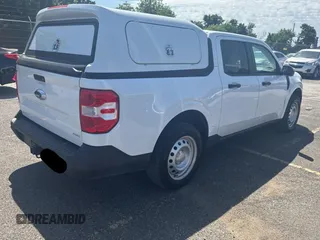 2022 Ford Maverick XL z VIN 3FTTW8F98NRA53388, wystawiony jako Copart lot #57614245 z przebiegiem 137 672 mil mil oraz Czysty tytuł • Clean title. Historia ofert i sprzedaży dostępna na DreamBid. Obrazek 4.