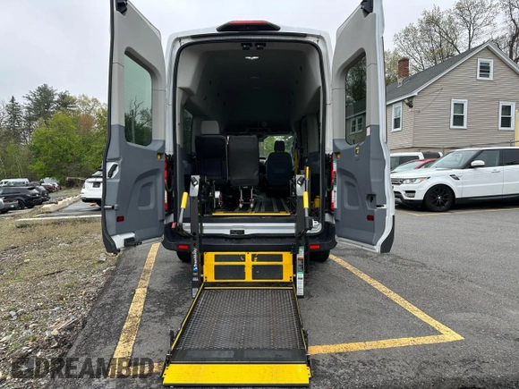 2018 Ford Transit с VIN 1FDZX2XM0JKB25878, выставлен на аукционе Copart как лот 55781625 с пробегом 159 495 миль миль и Чистый • Clean title. История ставок и продаж доступна на DreamBid. Изображение 5.