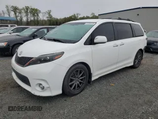 2015 Toyota Sienna SE with VIN 5TDXK3DCXFS670630, listed as a Copart auction lot 51305415 with 142,892 mi miles and Salvage Title. Bid and sale history available at carsss.com. Image 1.