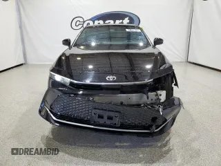 2024 Toyota Crown XLE с VIN JTDAAAAF6R3026463, выставлен на аукционе Copart как лот 57176615 с пробегом 27 527 миль миль и Чистый • Clean title. История ставок и продаж доступна на DreamBid. Изображение 5.
