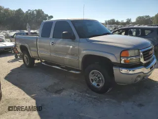 2007 GMC Sierra 1500 with VIN 1GTHC29D77E165147, listed as a Copart auction lot 80799064 with 233,678 mi miles and Salvage Title. Bid and sale history available at DreamBid. Image 4.