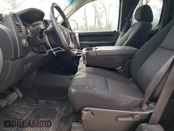 2010 Chevrolet Silverado 1500 LT with VIN 1GCSKSE30AZ142007, listed as a Copart auction lot 53021765 with 100,698 mi miles and Salvage Title. Bid and sale history available at DreamBid. Image 7.