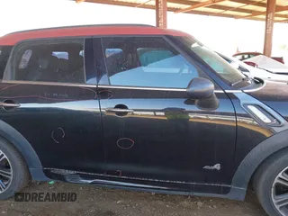 2014 MINI Countryman S with VIN WMWZC5C57EWP39919, listed as a IAAI auction lot 41613909 with 139,138 mi miles and . Bid and sale history available at DreamBid. Image 14.