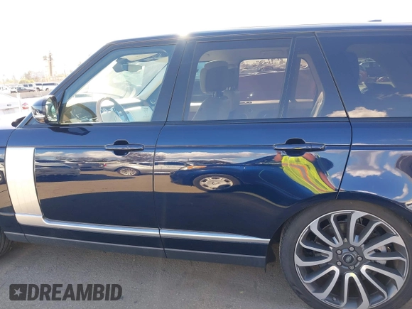 2020 Land Rover Range Rover P525 HSE with VIN SALGS2SE3LA572037, listed as a IAAI auction lot 41722629 with 35,710 mi miles and . Bid and sale history available at DreamBid. Image 14.