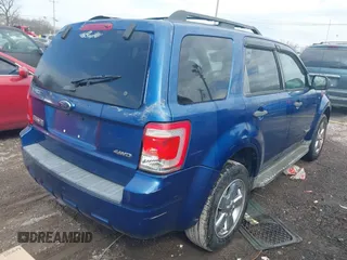 2008 Ford Escape XLT with VIN 1FMCU93168KE20965, listed as a IAAI auction lot 41896992 with 242,835 mi miles. Bid and sale history available at carsss.com. Image 4.