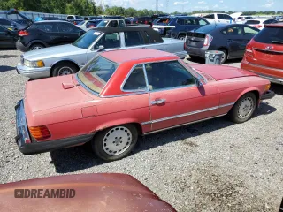 1986 Mercedes-Benz 560 SL z VIN WDBBA48D3GA038202, wystawiony jako Copart lot #60146945 z przebiegiem 219 226 mil mil oraz Czysty tytuł • Clean title. Historia ofert i sprzedaży dostępna na DreamBid. Obrazek 3.