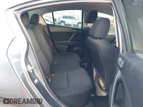 2013 Mazda Mazda3 i Sport with VIN JM1BL1UP2D1749251, listed as a IAAI auction lot 41494065 with 134,037 mi miles. Bid and sale history available at carsss.com. Image 8.