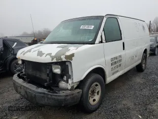 2008 GMC Savana z VIN 1GTHG35C281143282, wystawiony jako Copart lot #83813824 z przebiegiem 189 023 mil mil oraz Czysty tytuł • Clean title. Historia ofert i sprzedaży dostępna na DreamBid. Obrazek 1.