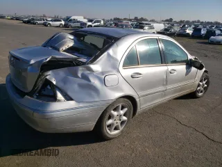 2002 Mercedes-Benz C 230/260/280/320 with VIN WDBRF64J72F250149, listed as a Copart auction lot 82633084 with Not Provided miles and Salvage Title. Bid and sale history available at DreamBid. Image 3.