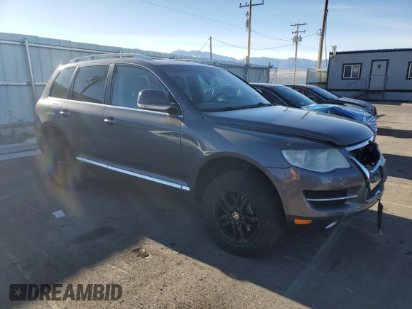 2010 Volkswagen Touareg VR6 with VIN WVGBF7A98AD001335, listed as a Copart auction lot 81735614 with 160,478 mi miles and Salvage Title. Bid and sale history available at DreamBid. Image 4.