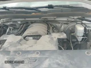 2015 Chevrolet Silverado 1500 LT z VIN 1GCVKREC0FZ158897, wystawiony jako IAAI lot #43360259 z przebiegiem 183 461 mil mil oraz . Historia ofert i sprzedaży dostępna na DreamBid. Obrazek 18.
